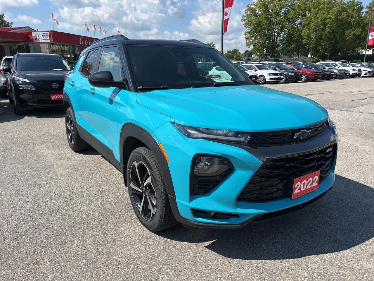 2022 Chevrolet TrailBlazer RS, CLEAN CARFAX, REMOTE START, AWD! Photo