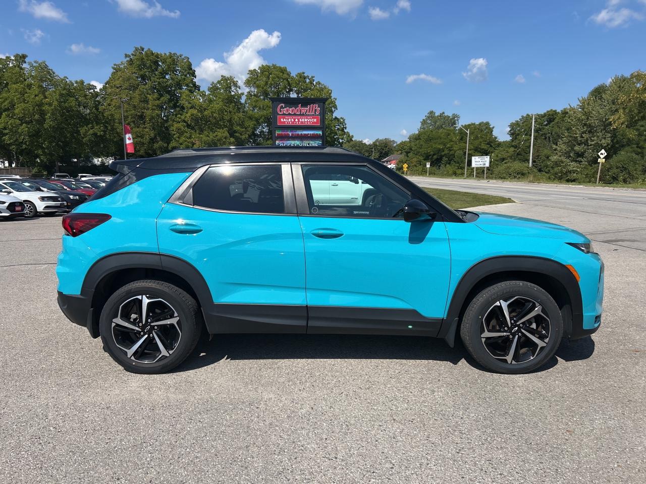 2022 Chevrolet TrailBlazer RS, CLEAN CARFAX, REMOTE START, AWD! Photo