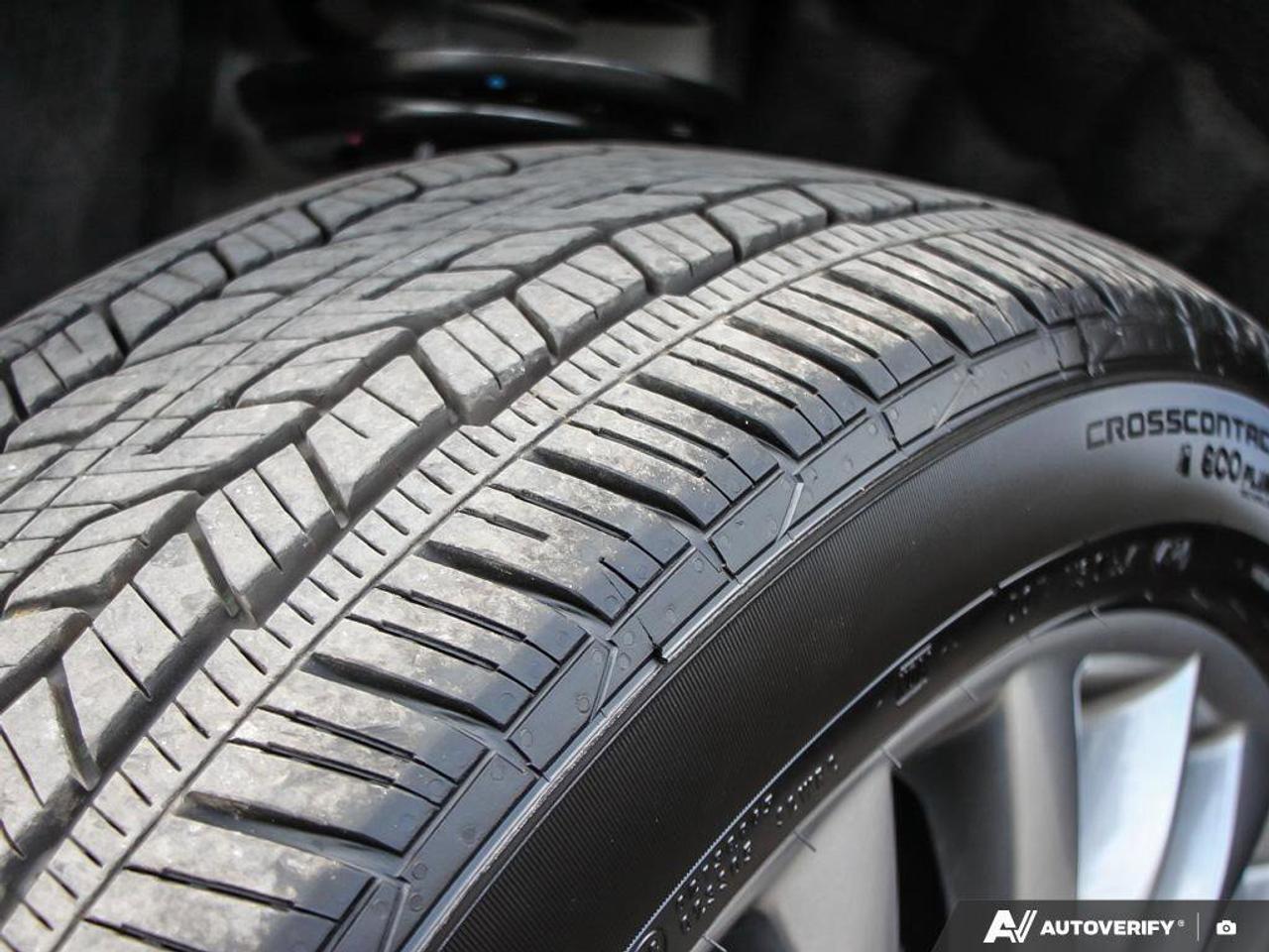 2025 Buick Enclave AvenirAVENIR, AWD, 2.5T, NAV, ROOF, COMPANY CAR! Photo