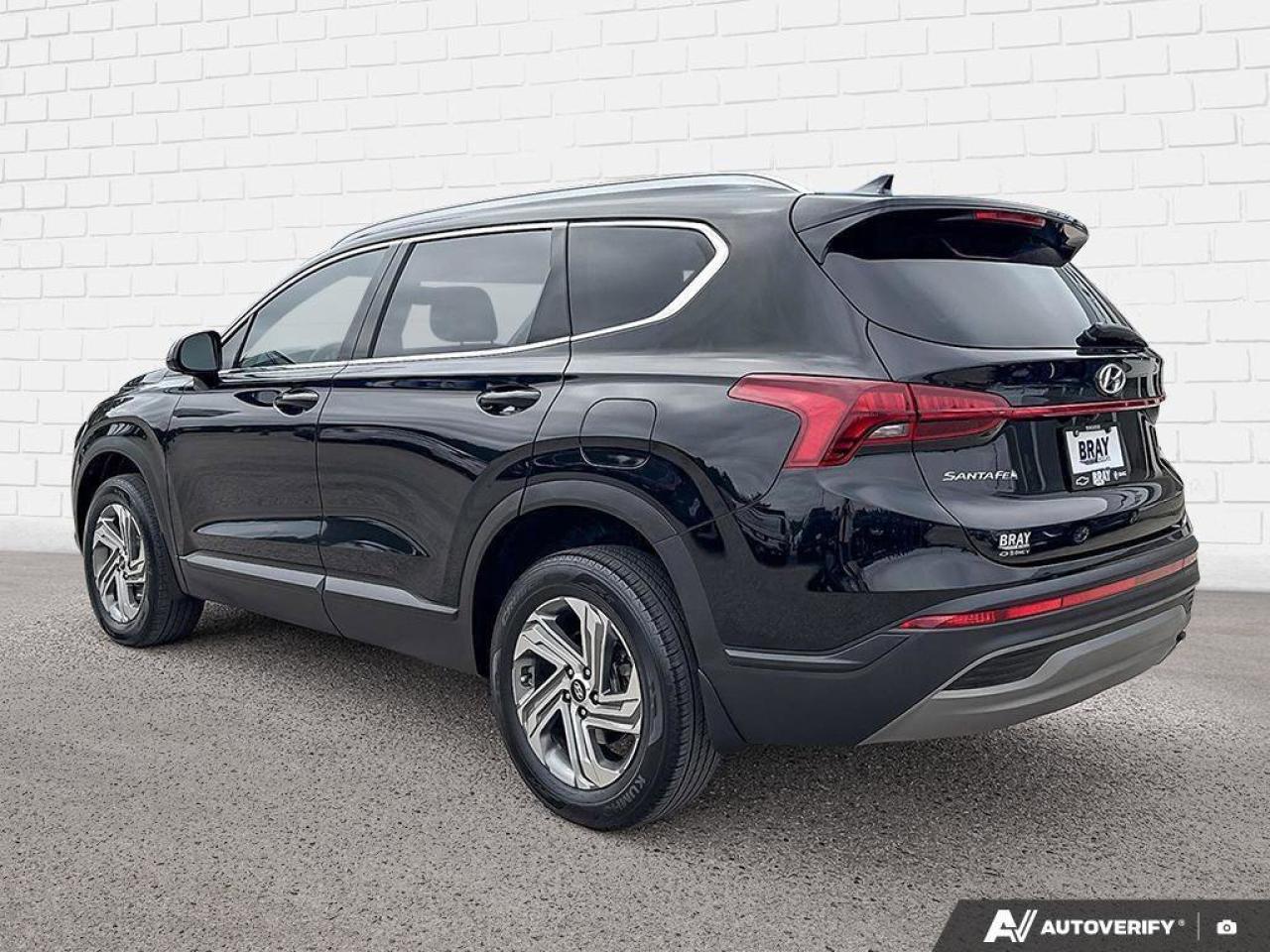 2022 Hyundai Santa Fe Essential   SMOOTH AND SPACIOUS Photo2