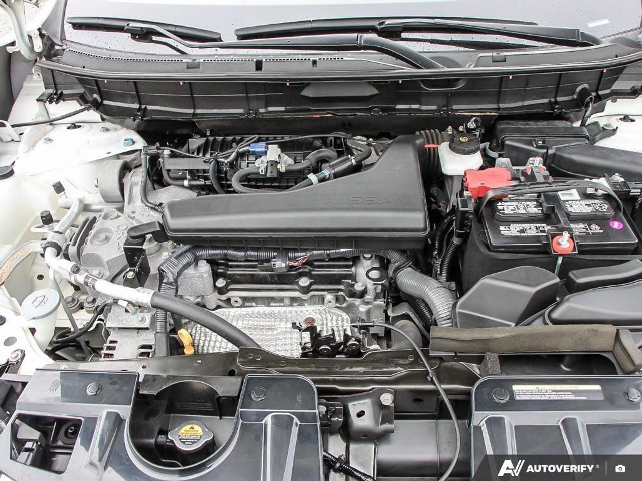 2020 Nissan Rogue SLSL, AWD, NAV, ROOF, HEATED LEATHER, CLEAN CARFAX Photo