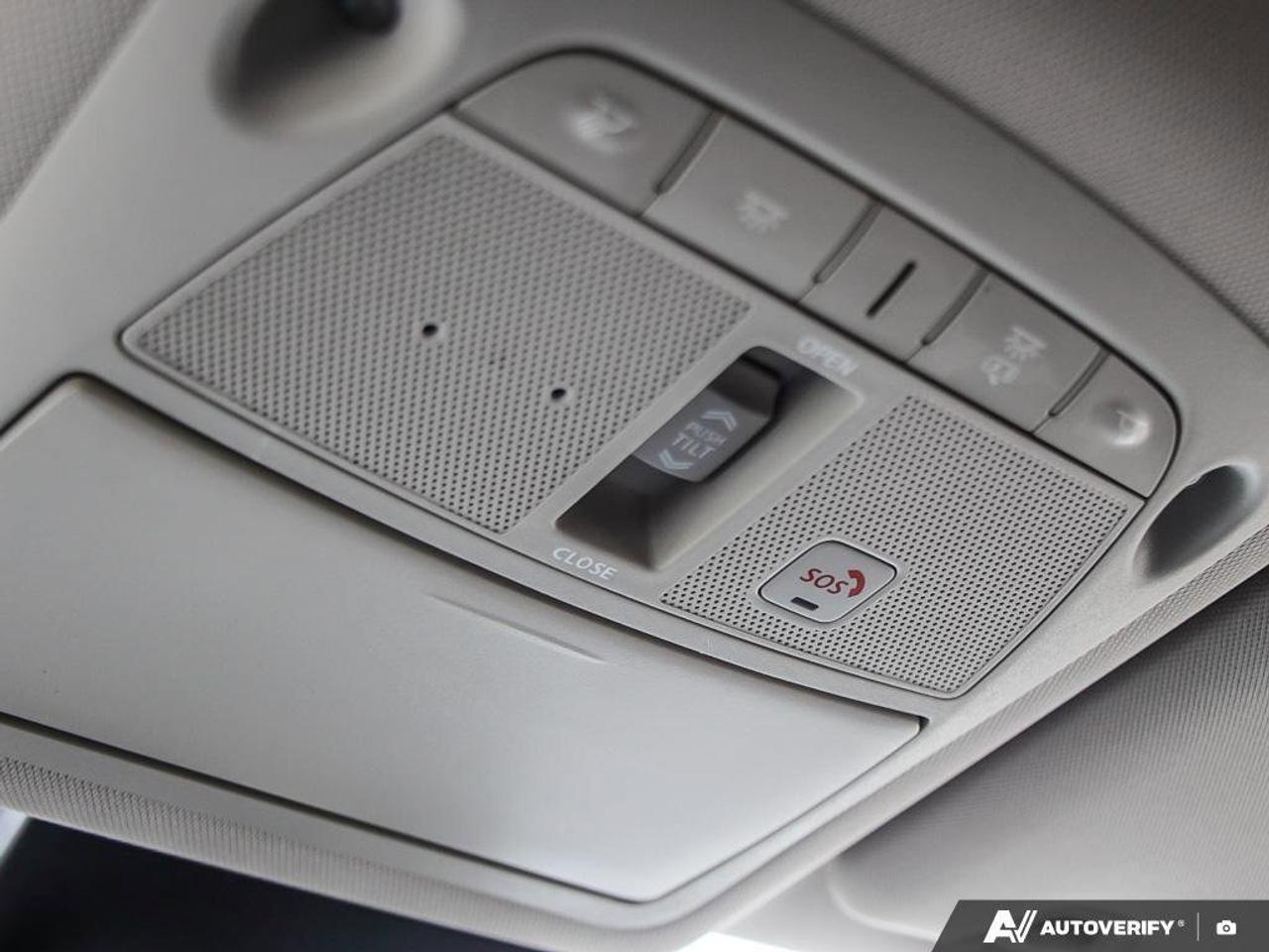 2020 Nissan Rogue SLSL, AWD, NAV, ROOF, HEATED LEATHER, CLEAN CARFAX Photo