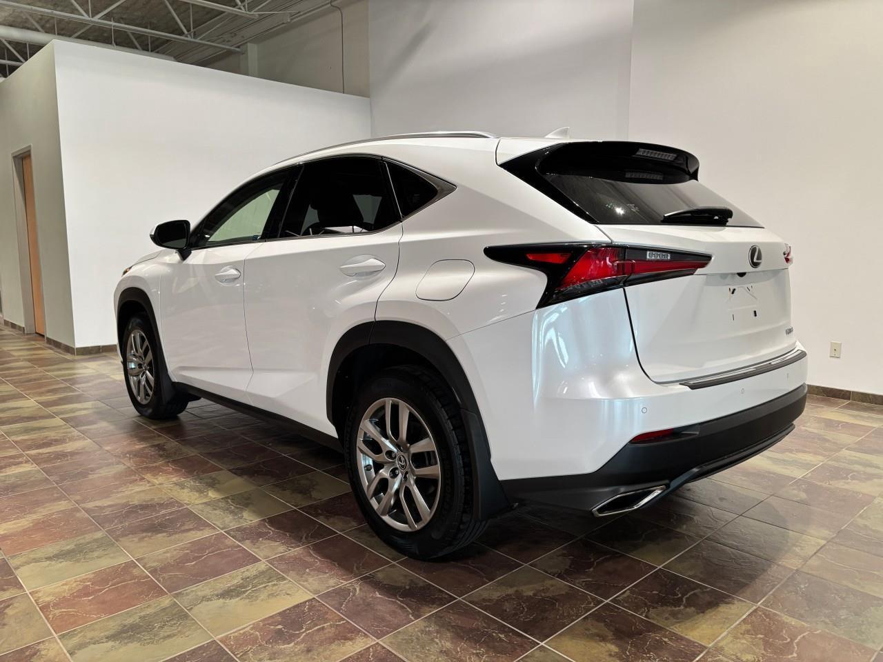 2021 Lexus NX 300 LUXURY PACKAGE   AWD   NAVIGATION   HEATED & COOLE Photo2