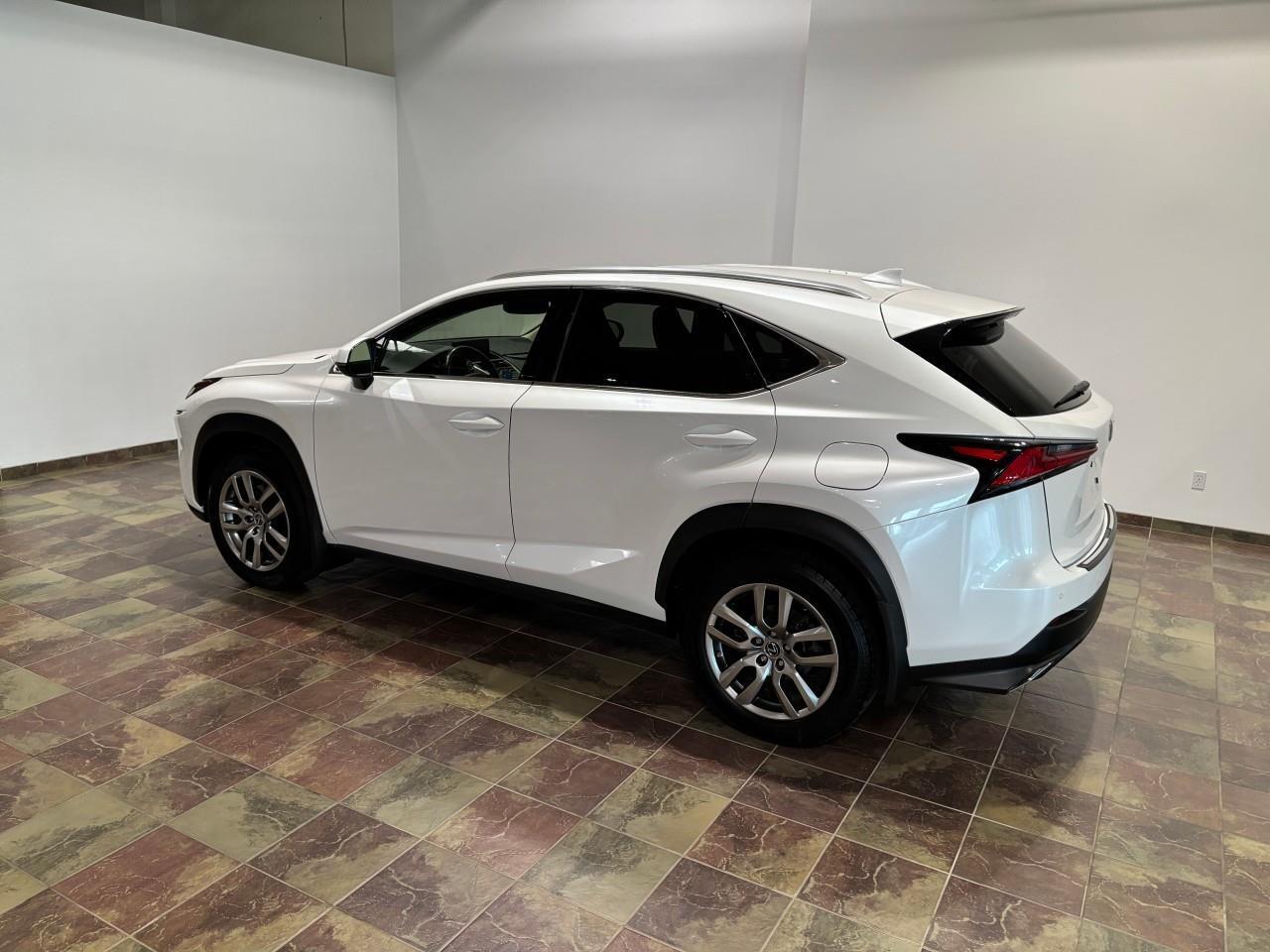 2021 Lexus NX 300 LUXURY PACKAGE   AWD   NAVIGATION   HEATED & COOLE Photo4