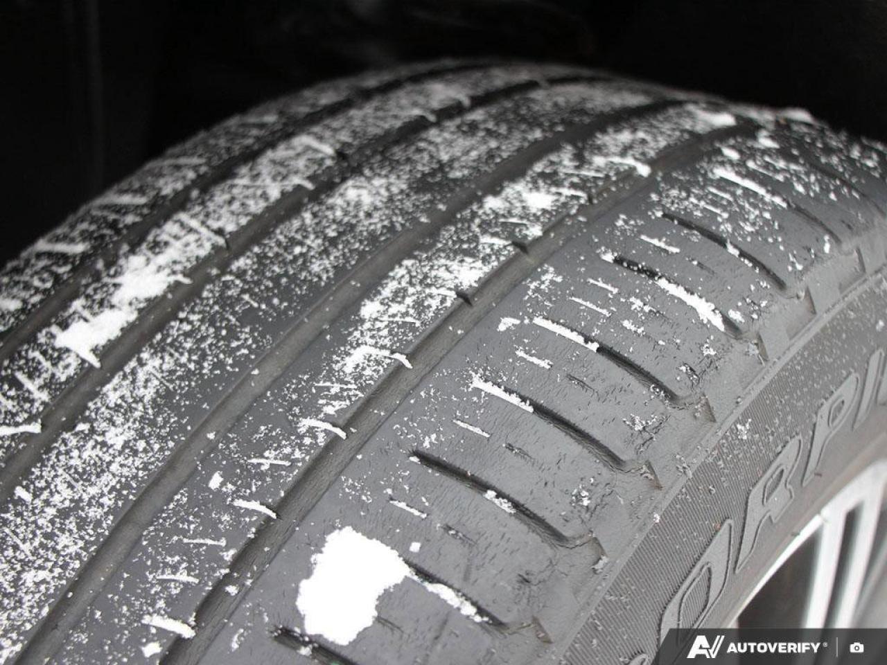 2018 Volkswagen Tiguan HighlineCERTIFIED AS-TRADED, NAVI, HTD SEATS, SUNR Photo