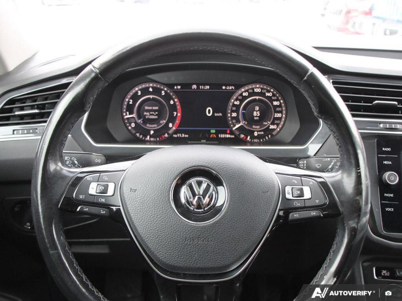 2018 Volkswagen Tiguan HighlineCERTIFIED AS-TRADED, NAVI, HTD SEATS, SUNR Photo