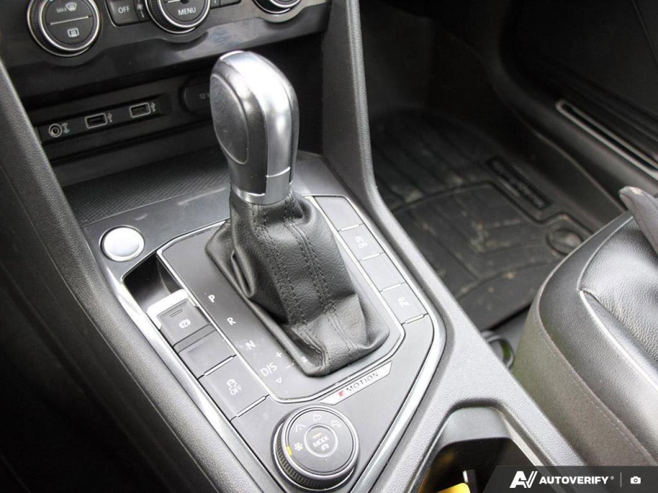 2018 Volkswagen Tiguan HighlineCERTIFIED AS-TRADED, NAVI, HTD SEATS, SUNR Photo