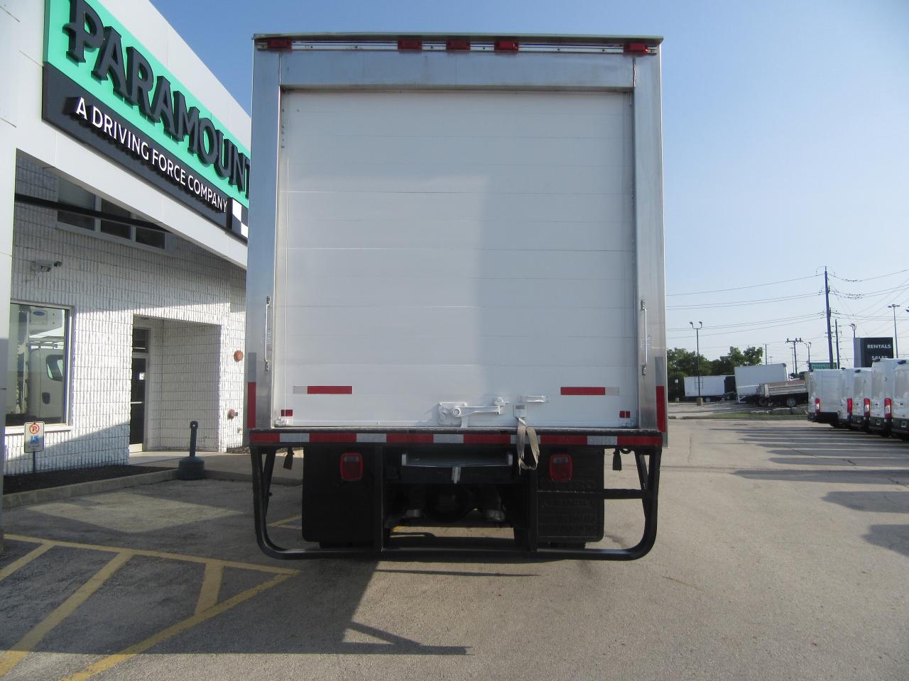 2015 Freightliner M2-106 TANDEM AXLE 26FT REEFER BOX CARRIER SUPRA SYSTEM Photo3