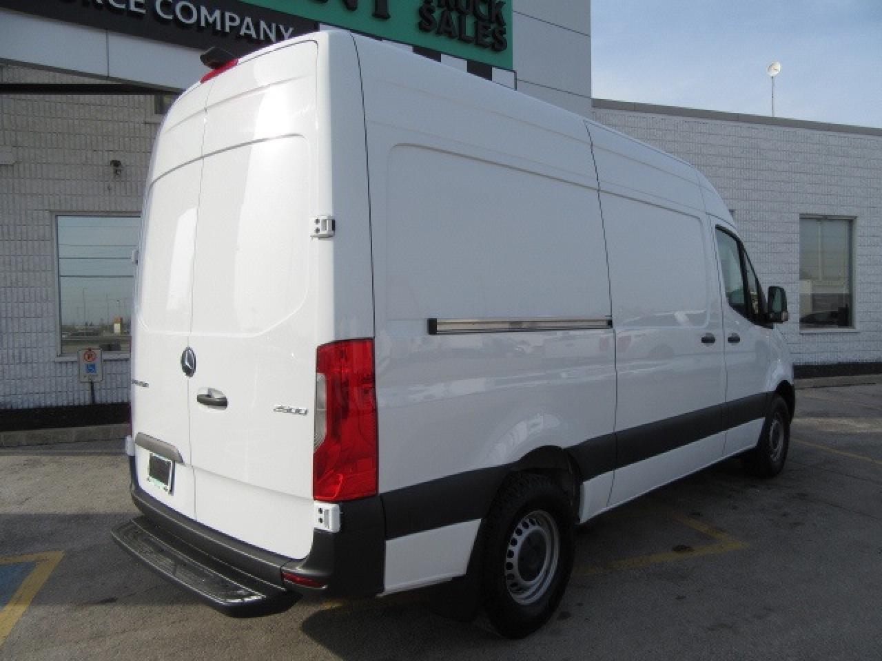 2022 Mercedes-Benz Sprinter Cargo Van 2500 DIESEL 3 PASSENGER HIGH ROOF Photo
