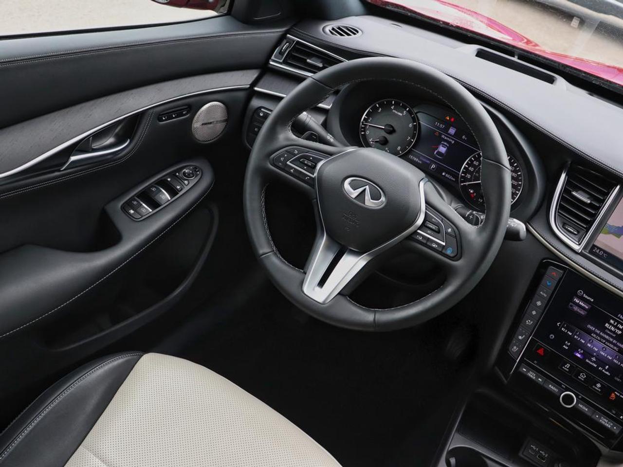 2025 Infiniti QX55 SENSORY  HUD, COOLING SEATS 360 CAM! Photo