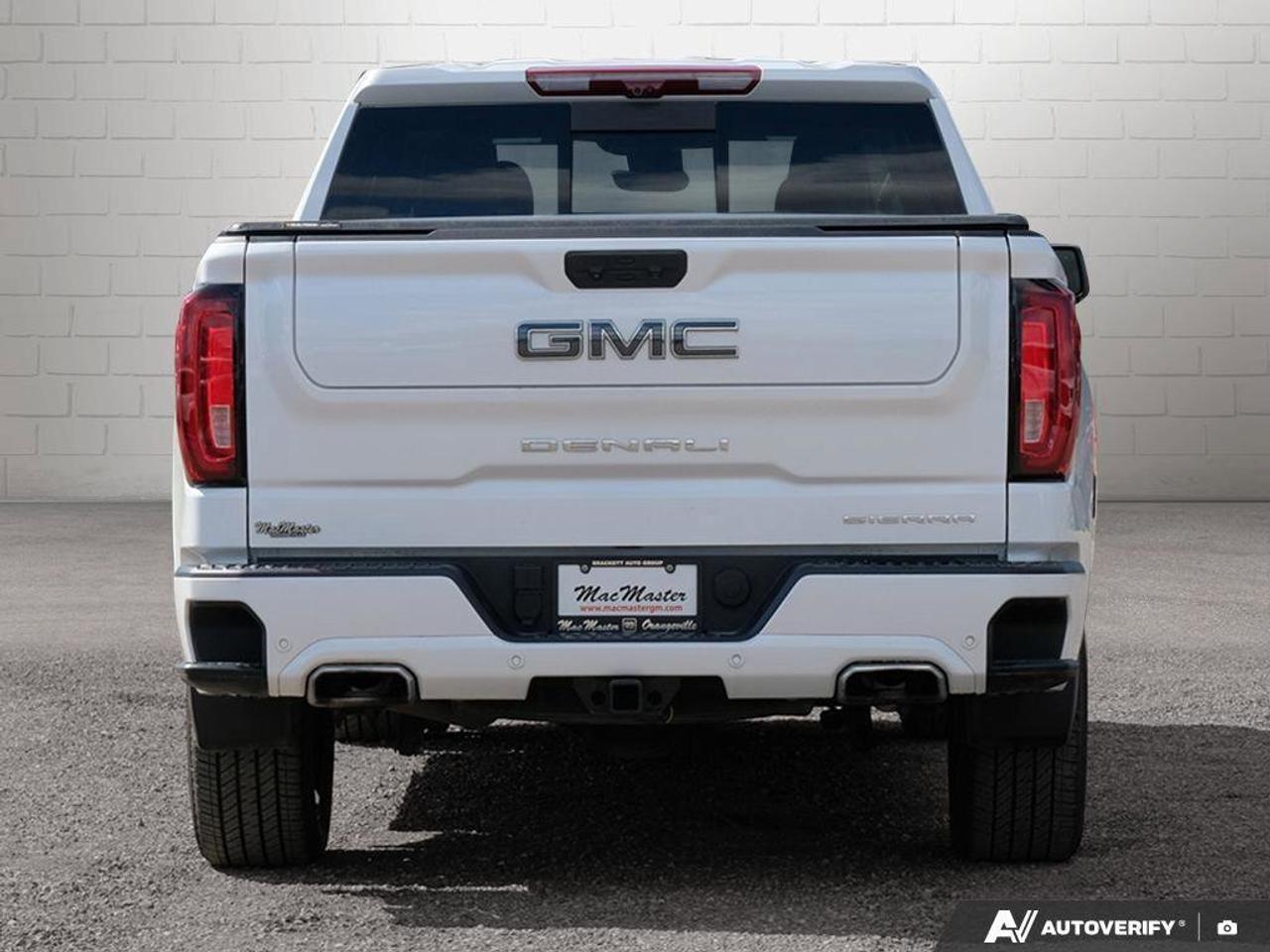 2024 GMC Sierra 1500 Denali UltimateDENALI ULTIMATE, 6.2L, 4X4, LOADED, Photo