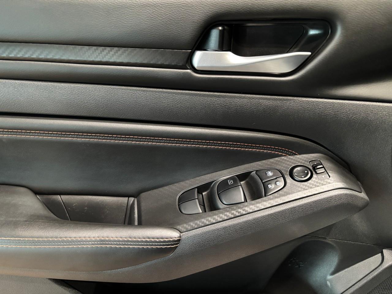 2022 Nissan Altima 2.5 SR Midnight Edition Photo