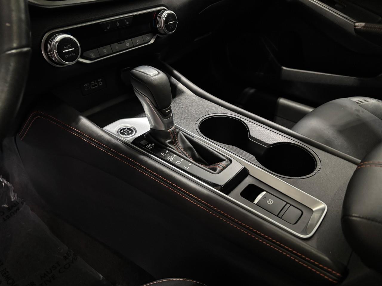 2022 Nissan Altima 2.5 SR Midnight Edition Photo