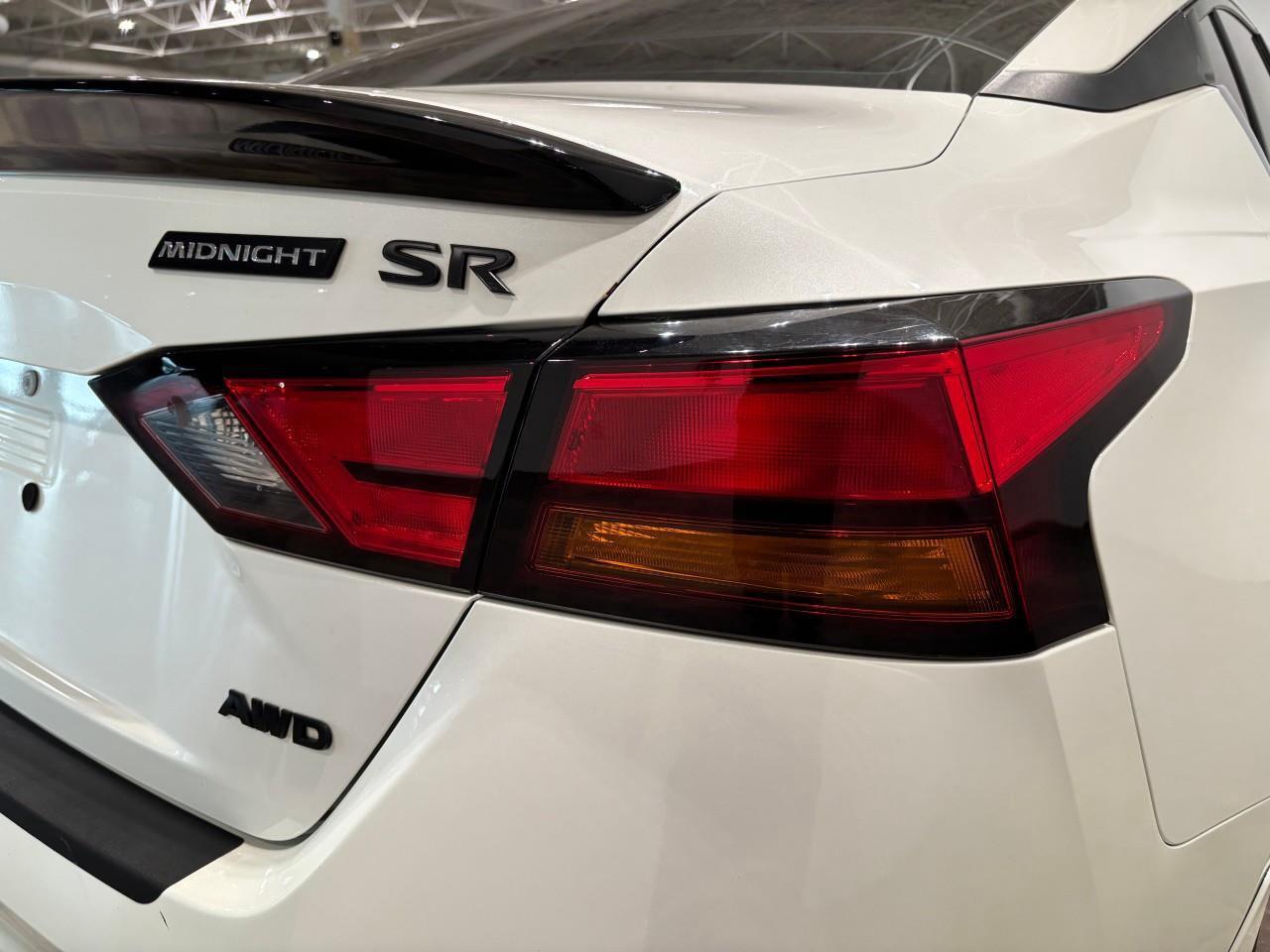 2022 Nissan Altima 2.5 SR Midnight Edition Photo