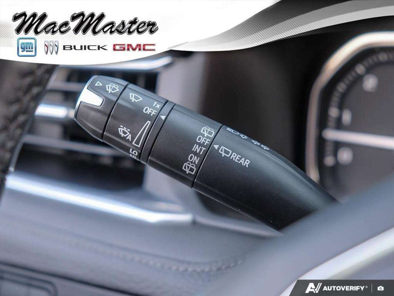 2021 GMC Yukon DenaliDENALI, 6.2L, NAV, ROOF, HTD/COOL, 1-OWNER! Photo