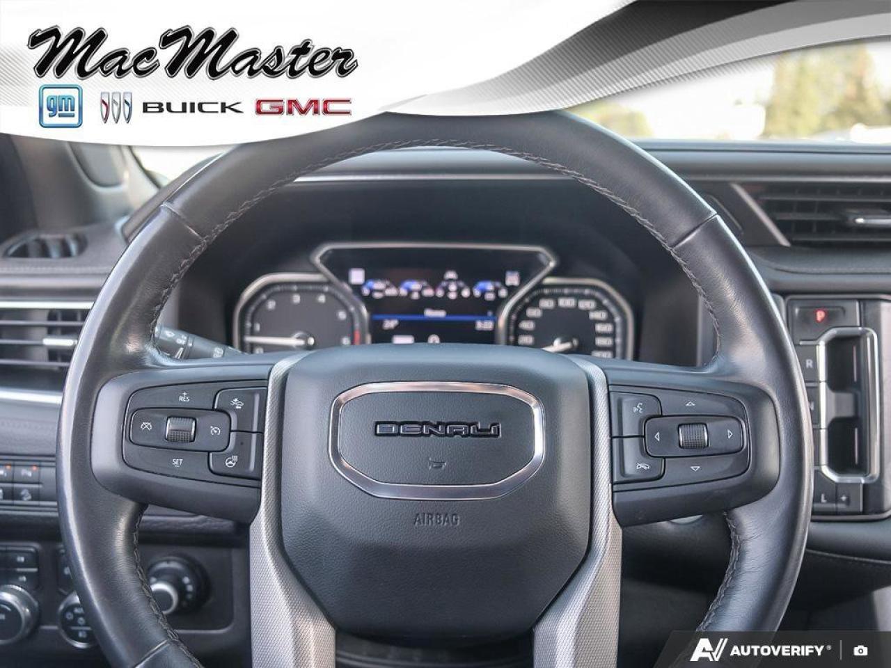 2021 GMC Yukon DenaliDENALI, 6.2L, NAV, ROOF, HTD/COOL, 1-OWNER! Photo