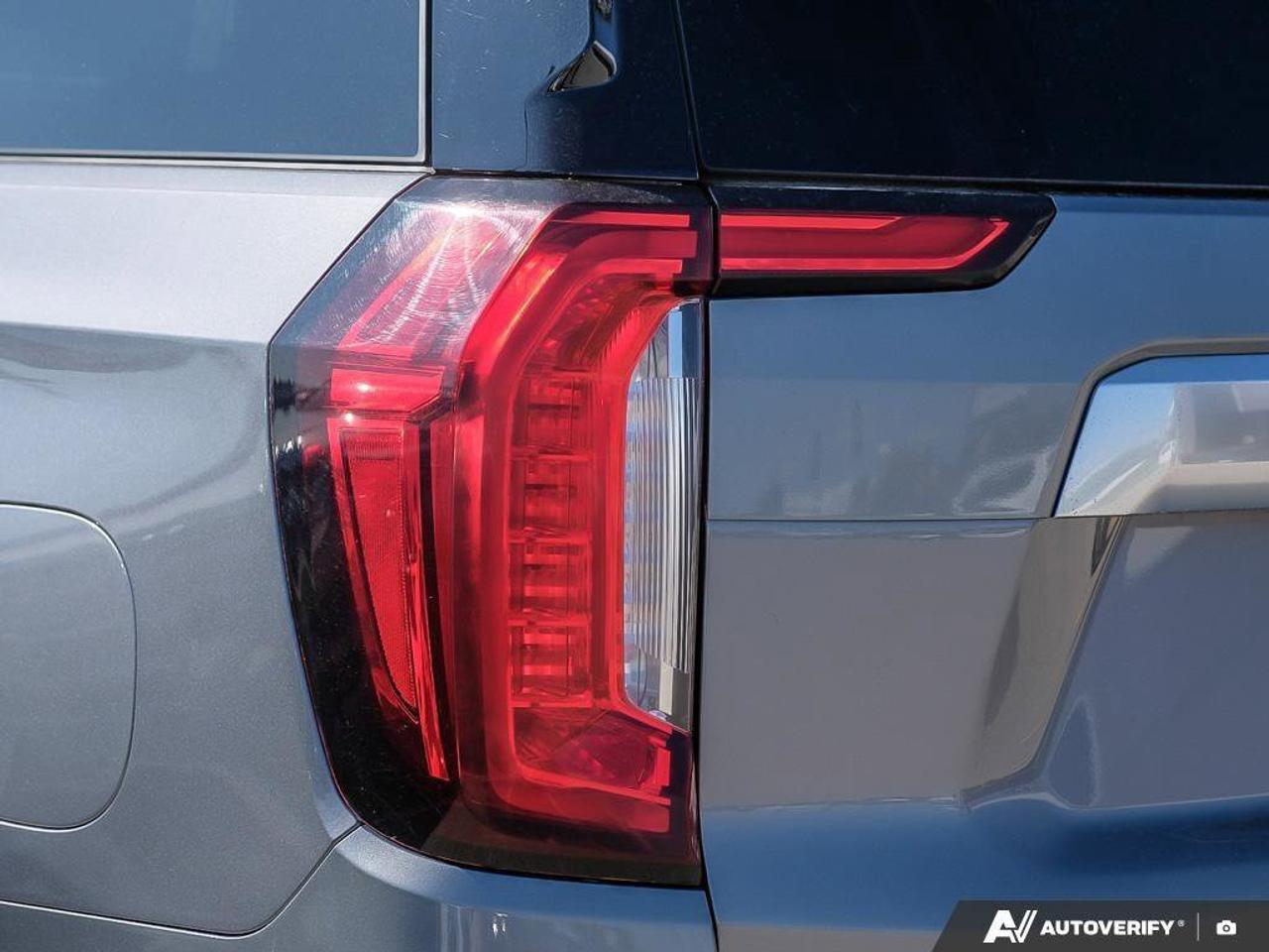 2021 GMC Yukon DenaliDENALI, 6.2L, NAV, ROOF, HTD/COOL, 1-OWNER! Photo