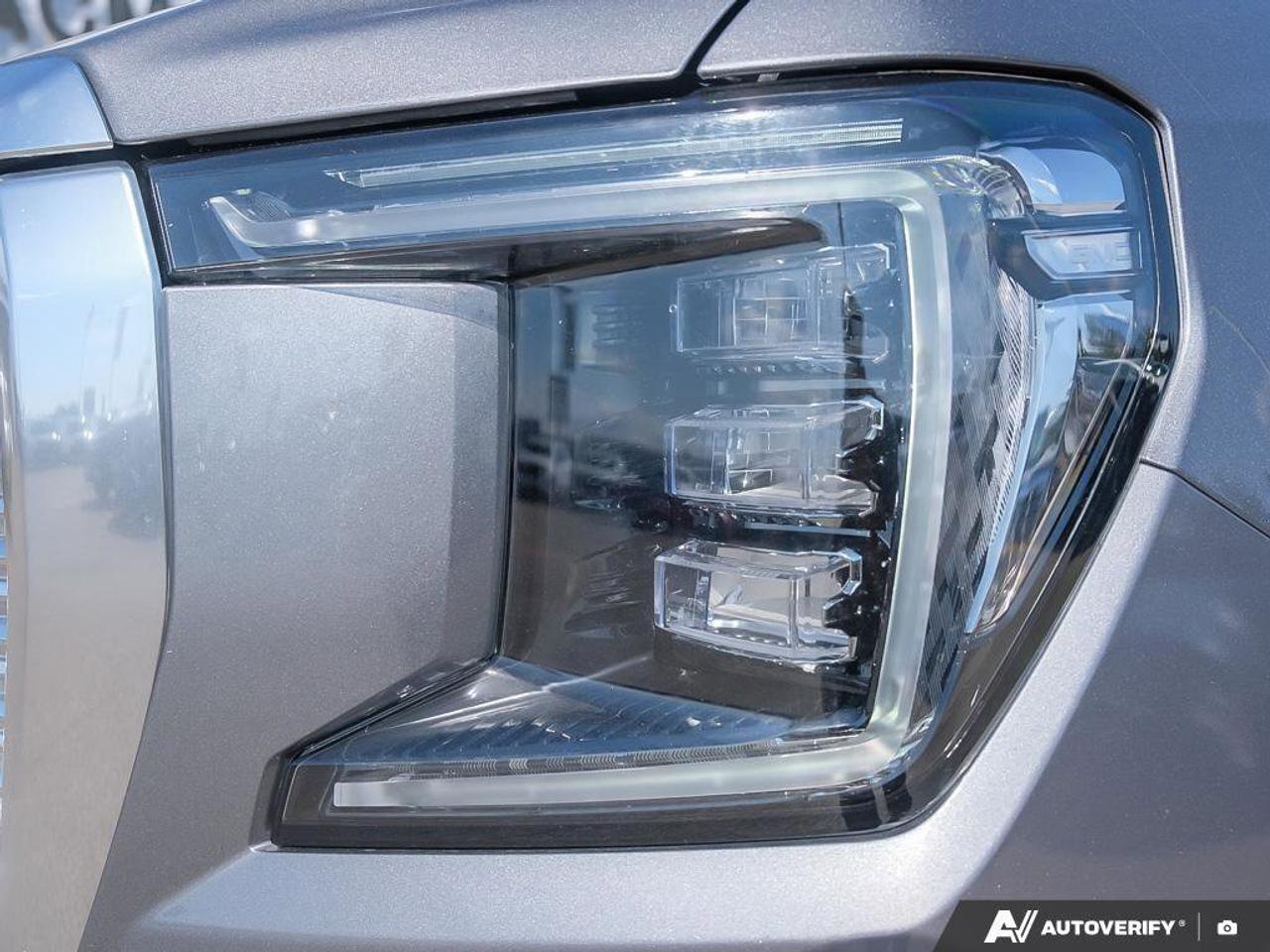 2021 GMC Yukon DenaliDENALI, 6.2L, NAV, ROOF, HTD/COOL, 1-OWNER! Photo