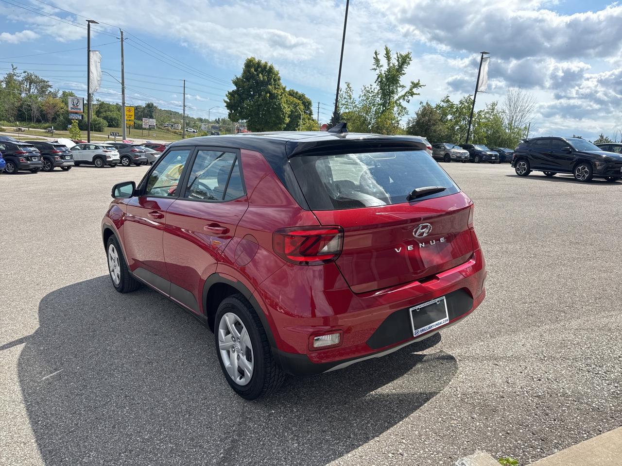 2022 Hyundai Venue ESS 1.6T HTD SEATS CPO* 3.99%** Photo