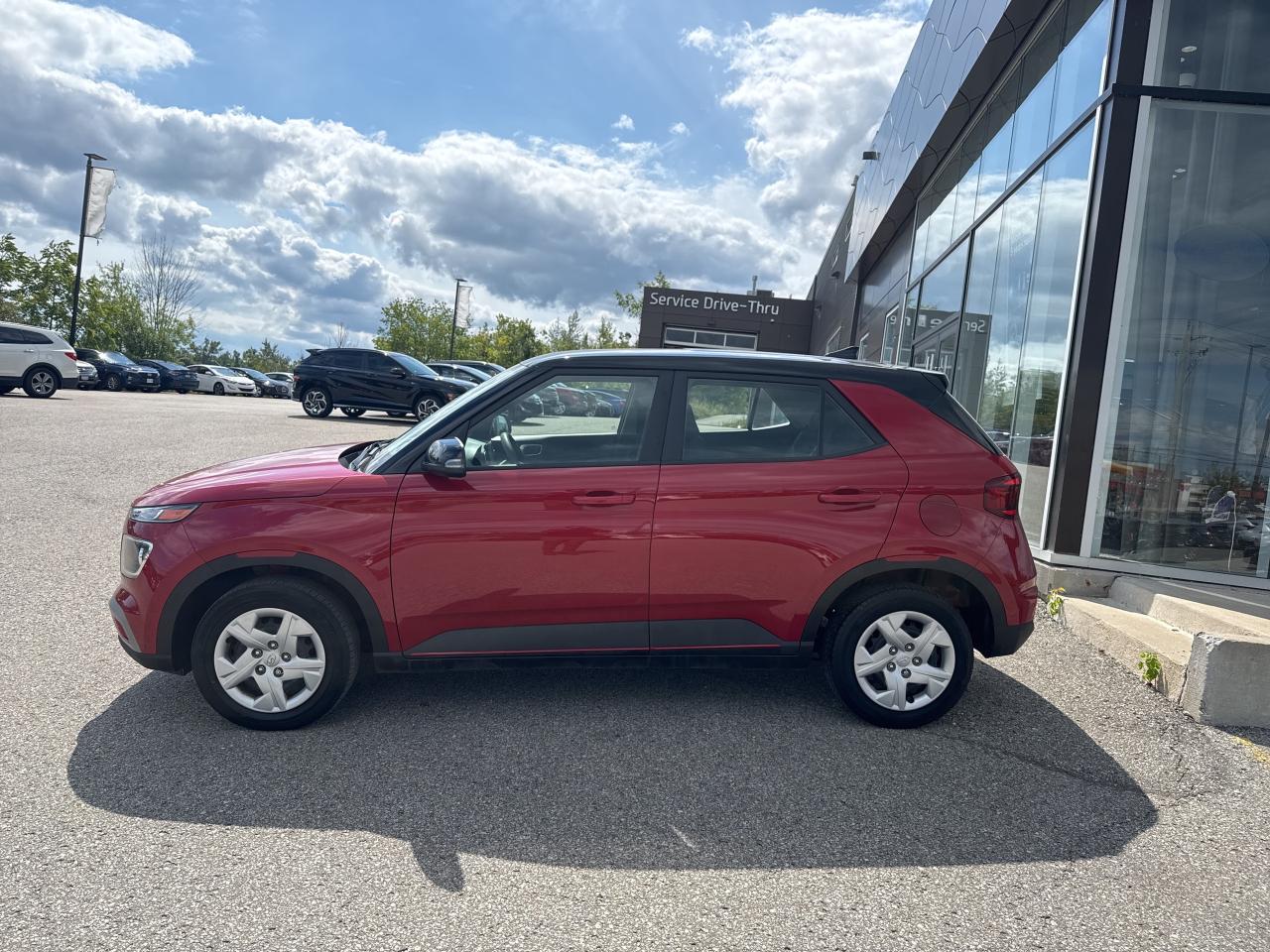 2022 Hyundai Venue ESS 1.6T HTD SEATS CPO* 3.99%** Photo