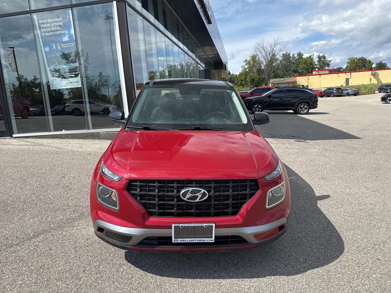 2022 Hyundai Venue ESS 1.6T HTD SEATS CPO* 3.99%** Photo