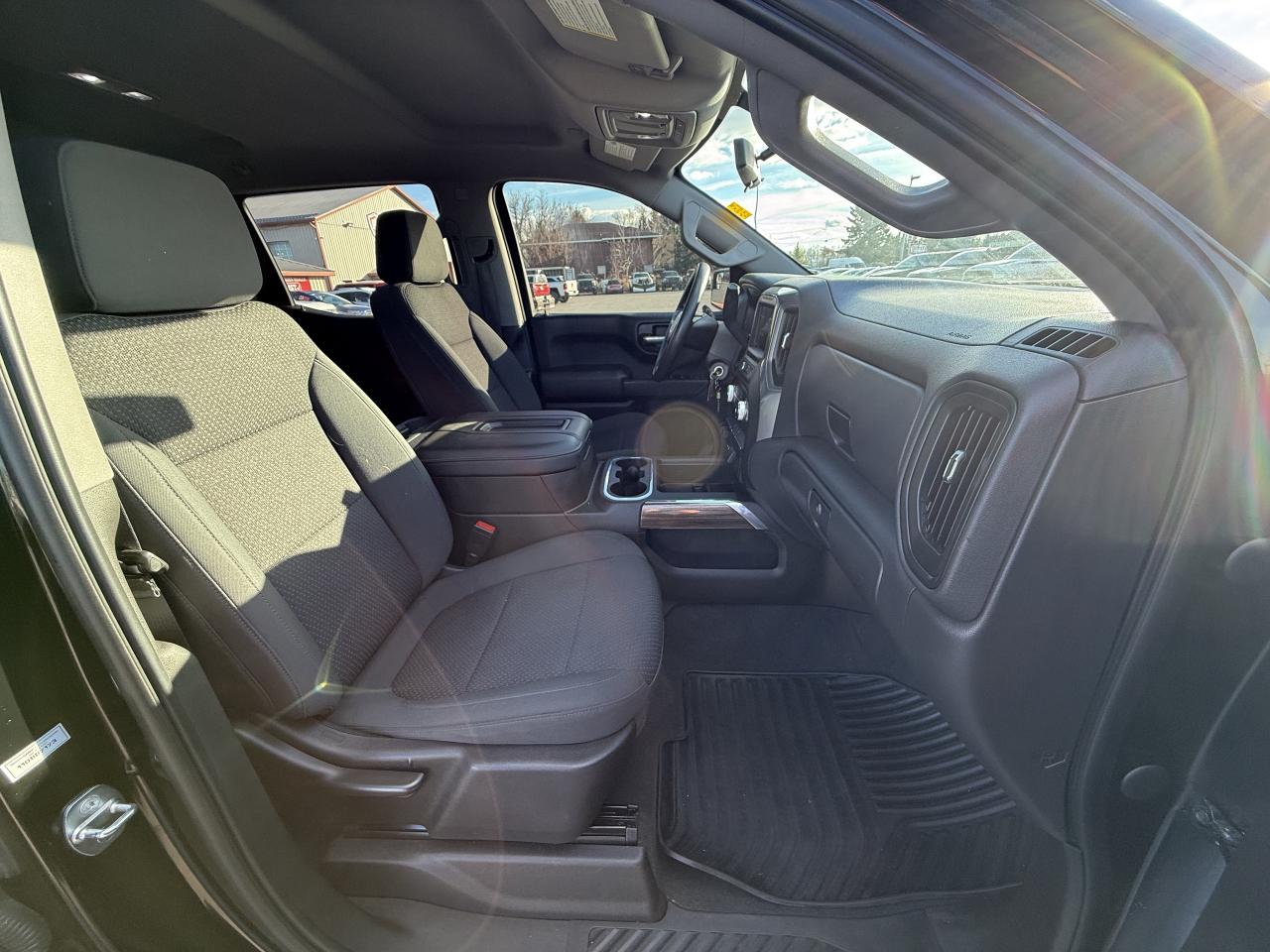 2021 GMC Sierra 1500 4WD Crew Cab Photo