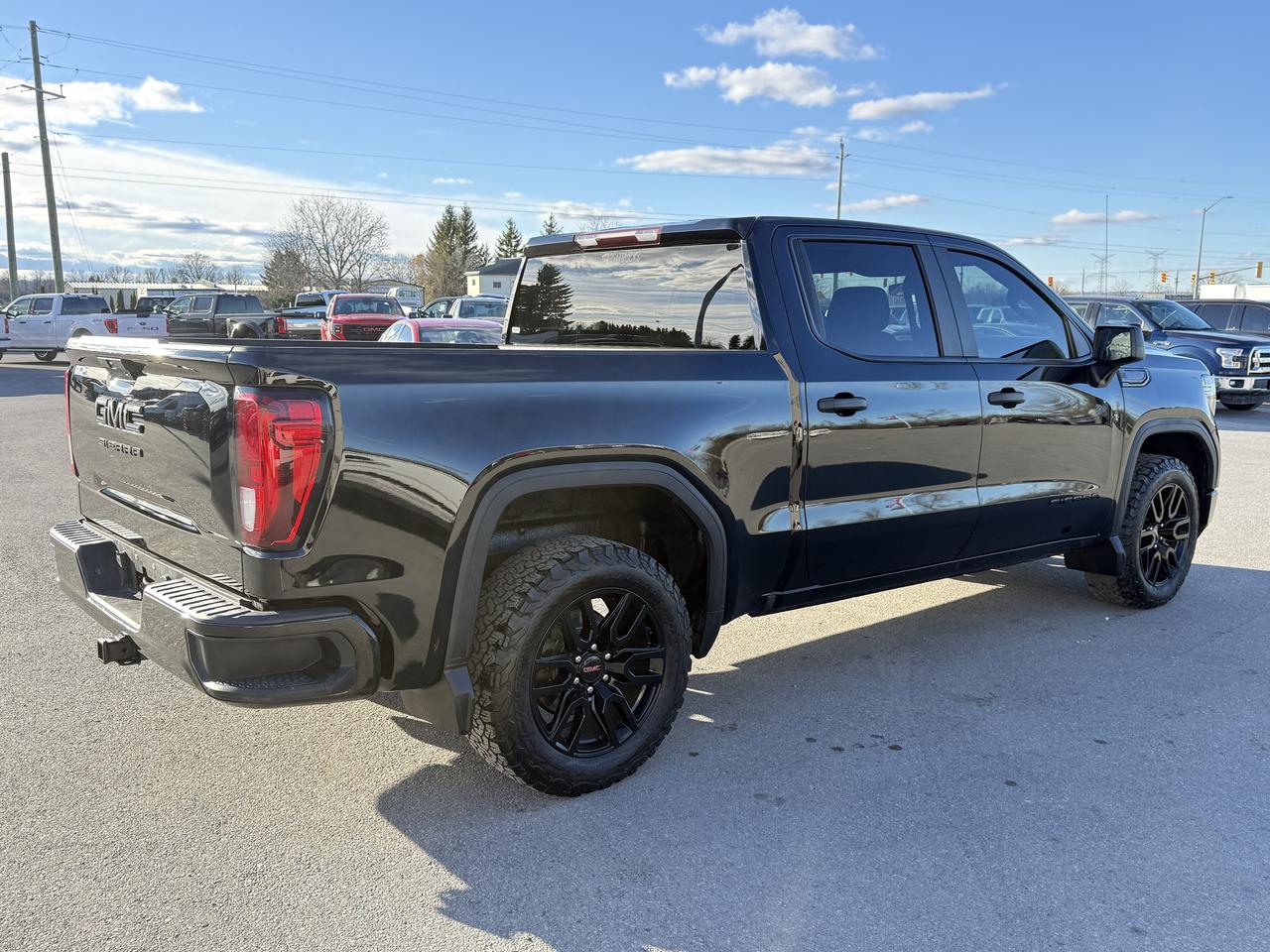 2021 GMC Sierra 1500 4WD Crew Cab Photo