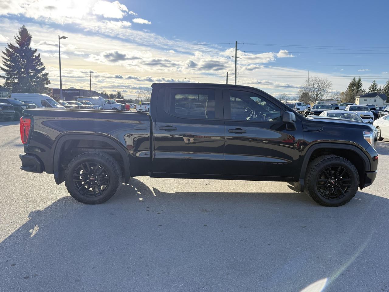 2021 GMC Sierra 1500 4WD Crew Cab Photo