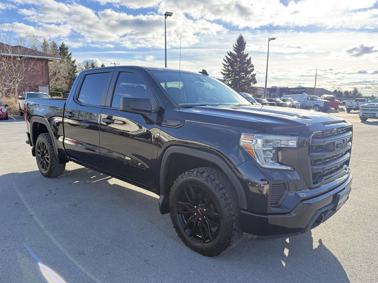 2021 GMC Sierra 1500 4WD Crew Cab Photo