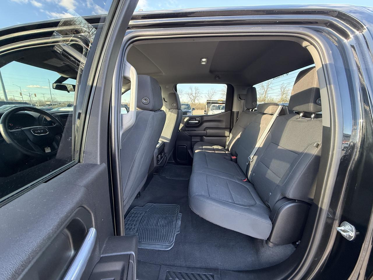 2021 GMC Sierra 1500 4WD Crew Cab Photo