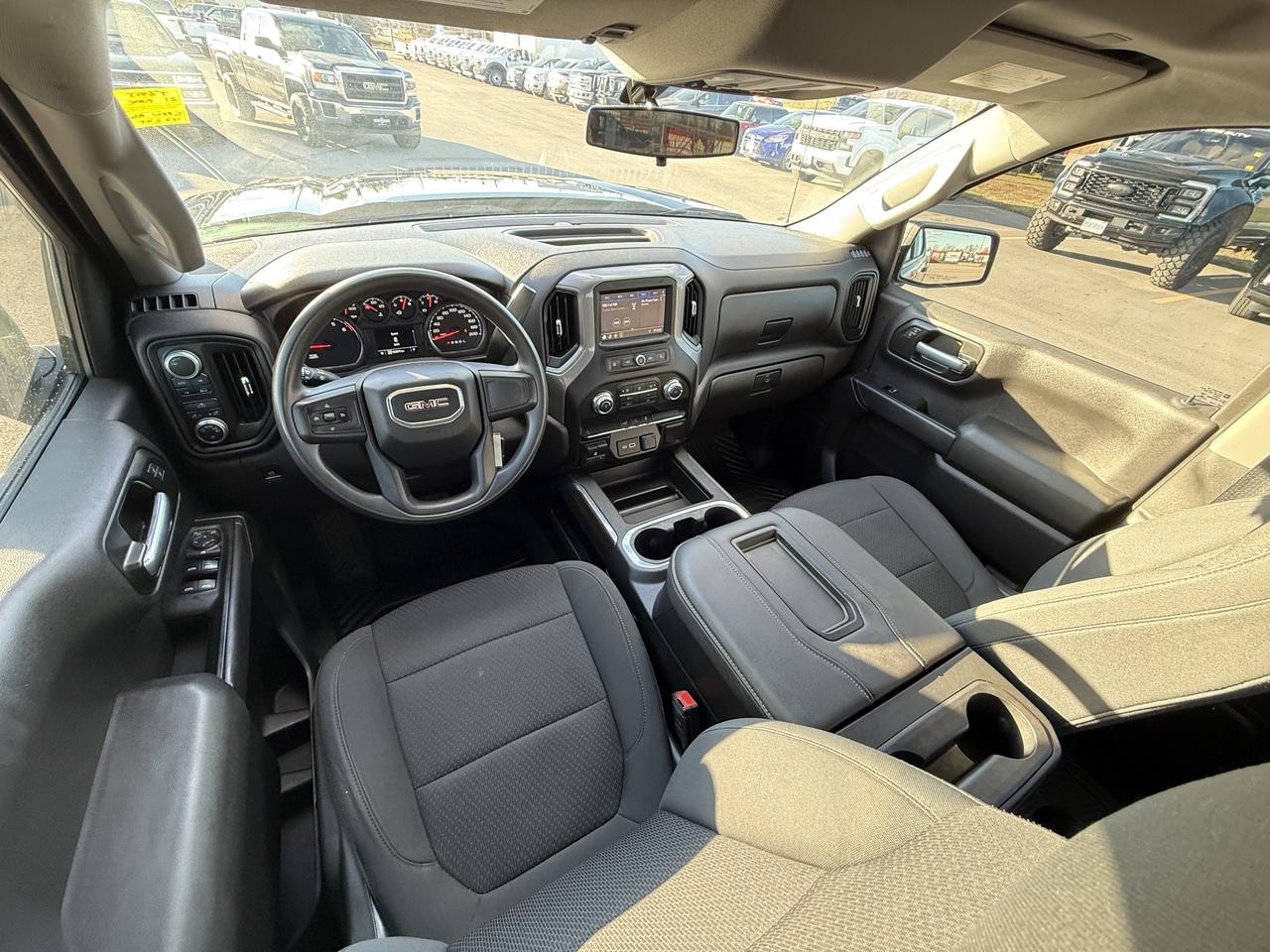 2021 GMC Sierra 1500 4WD Crew Cab Photo