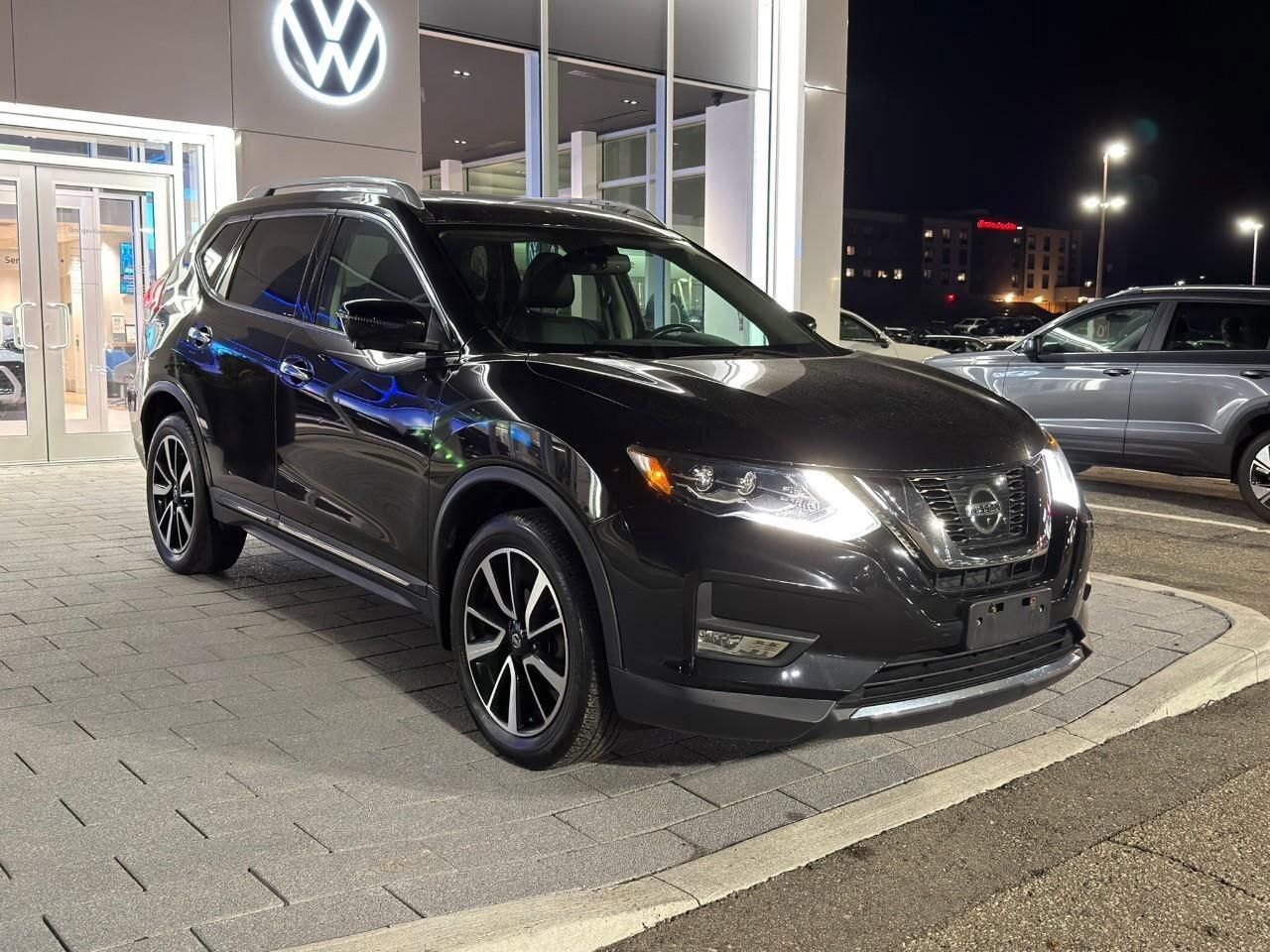2017 Nissan Rogue SL PlatinumCERTIFIED AS-TRADED, AWD, SUNROOF, NAVI Photo