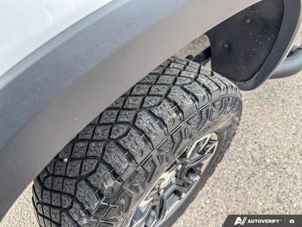 2023 Chevrolet Silverado 1500 ZR2   RUNNING BOARDS, TONNEAU COVER. Photo