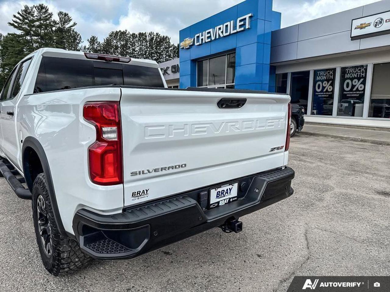 2023 Chevrolet Silverado 1500 ZR2   RUNNING BOARDS, TONNEAU COVER. Photo