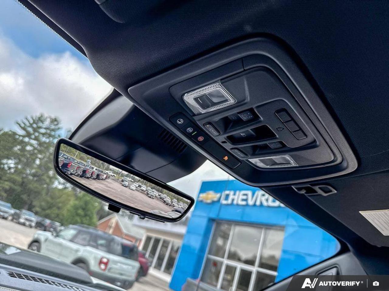 2023 Chevrolet Silverado 1500 ZR2 RUNNING BOARDS, TONNEAU COVER. Photo