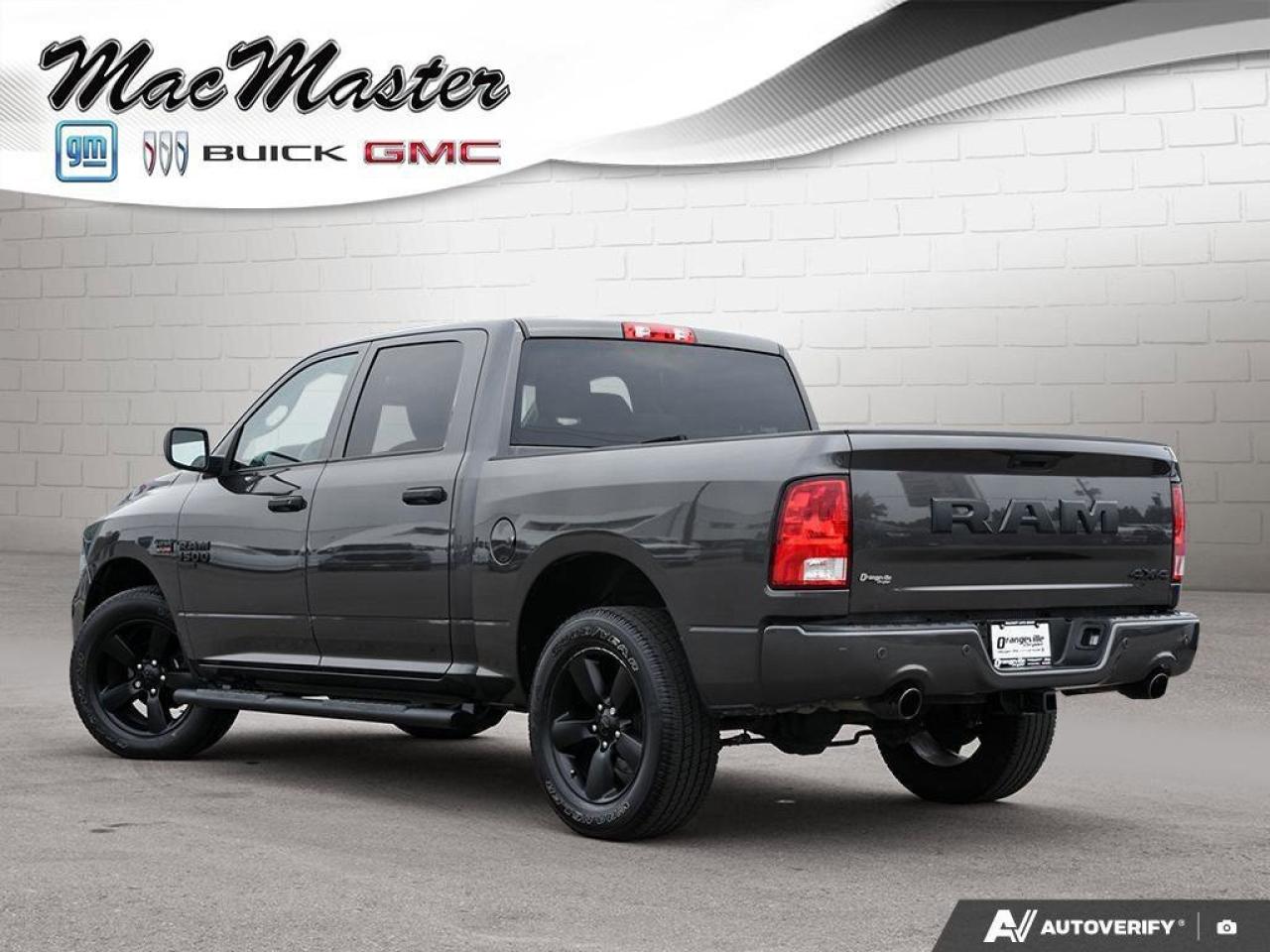 2022 RAM 1500 Classic ExpressBLACK EXPRESS, NIGHT, HEMI, CREW, 4X4, TOW Photo3