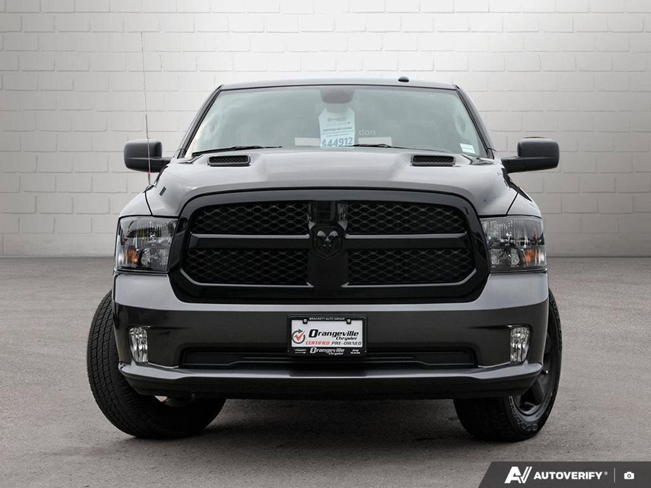 2022 RAM 1500 Classic ExpressBLACK EXPRESS, NIGHT, HEMI, CREW, 4X4, TOW Photo