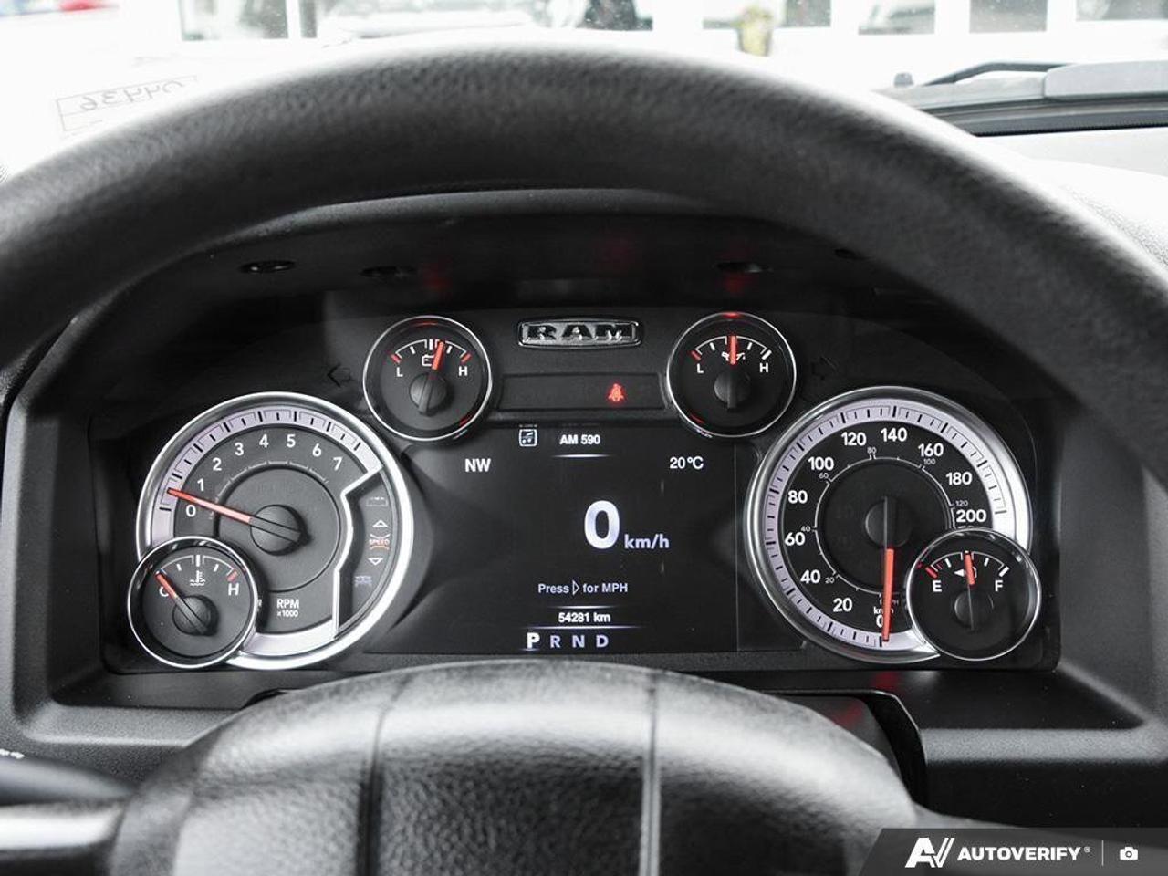 2022 RAM 1500 Classic ExpressBLACK EXPRESS, NIGHT, HEMI, CREW, 4X4, TOW Photo