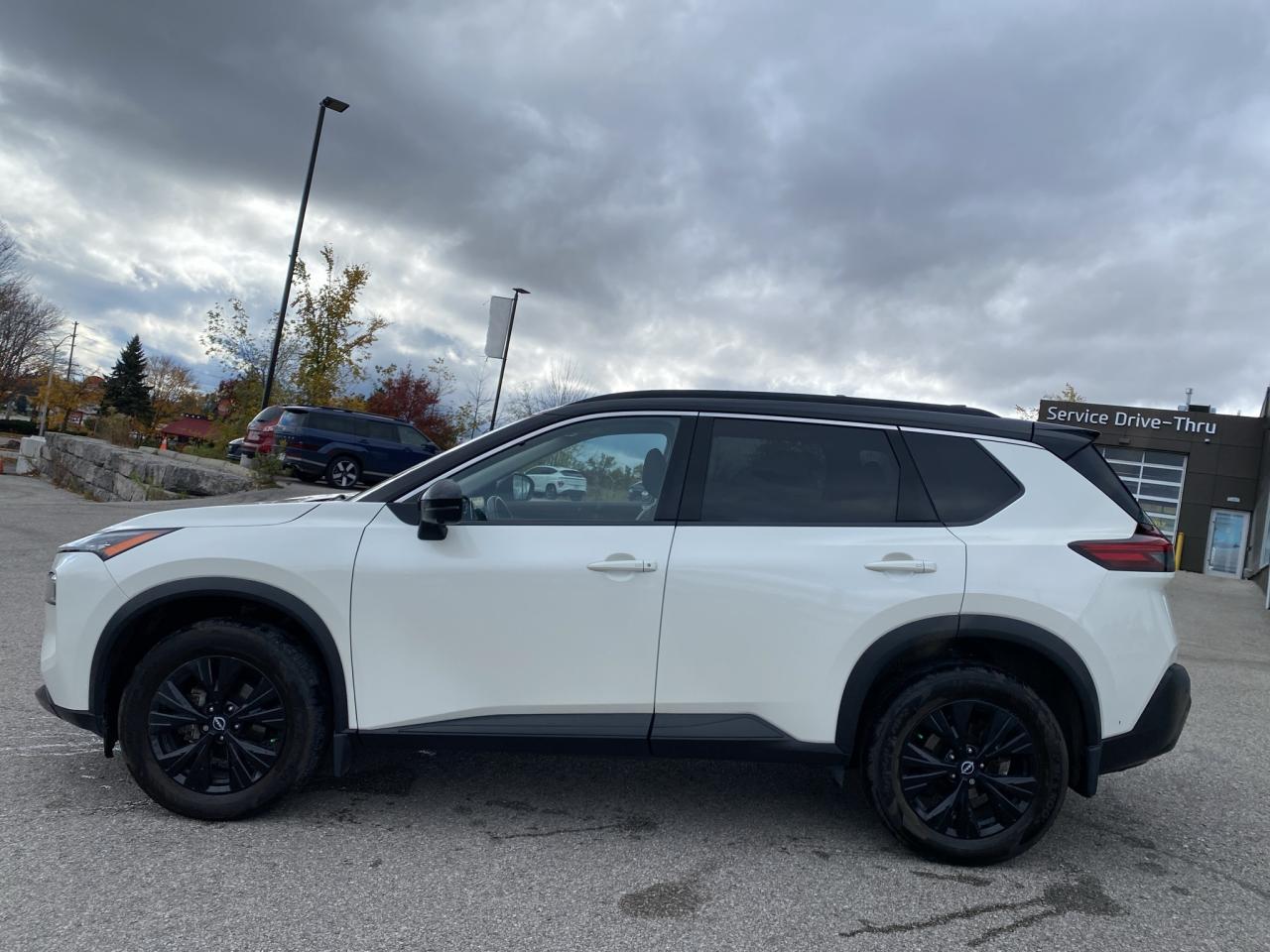 2023 Nissan Rogue AWD SV Moonroof Photo