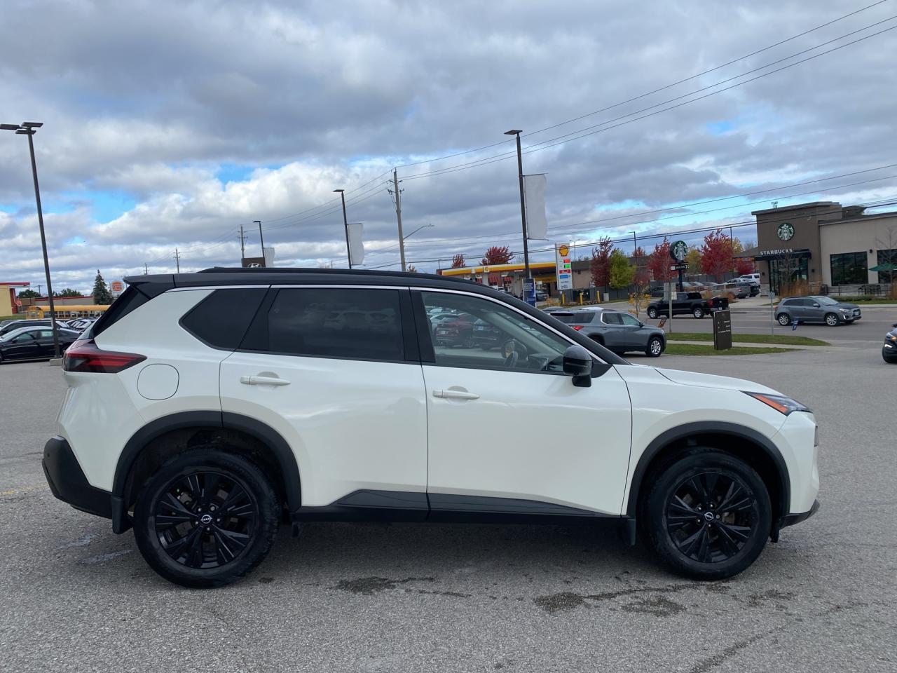 2023 Nissan Rogue AWD SV Moonroof Photo