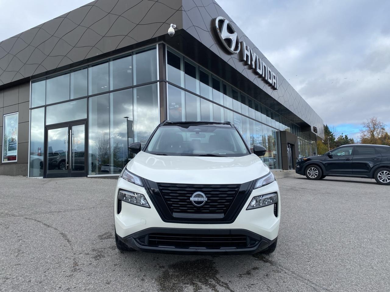 2023 Nissan Rogue AWD SV Moonroof Photo