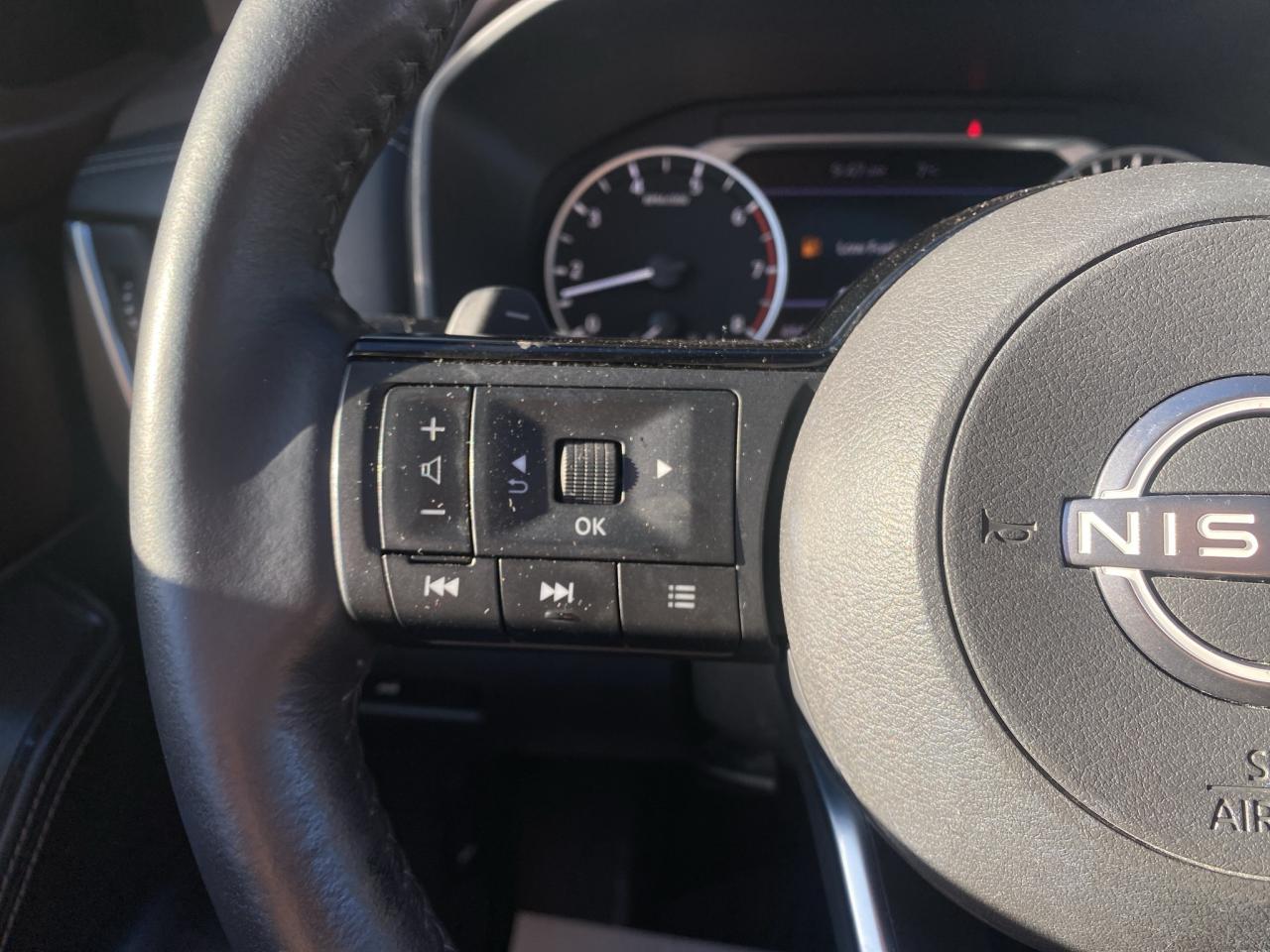 2023 Nissan Rogue AWD SV Moonroof Photo