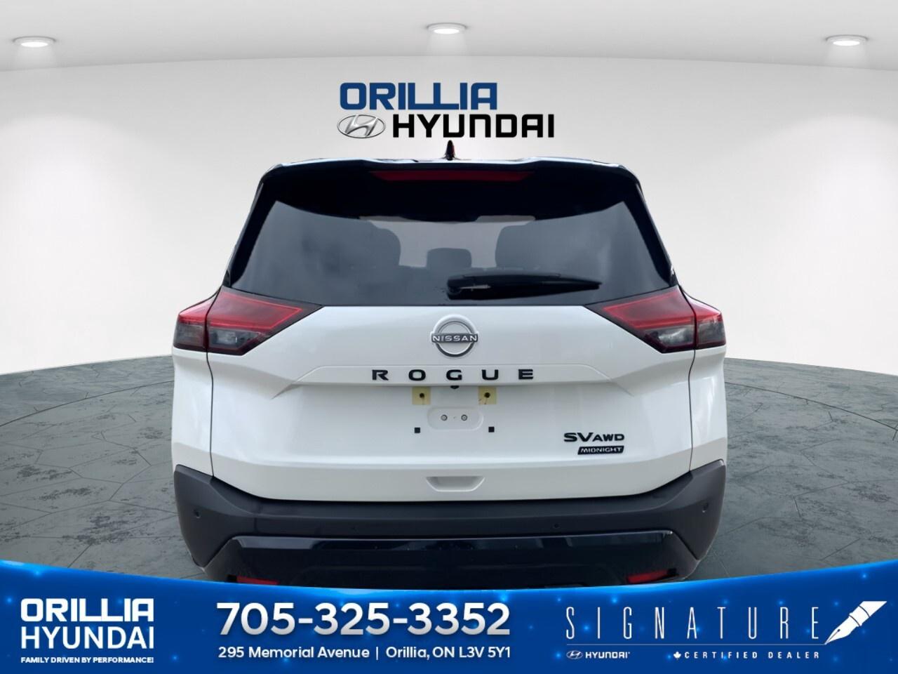 2023 Nissan Rogue AWD SV Midnight Edition Photo