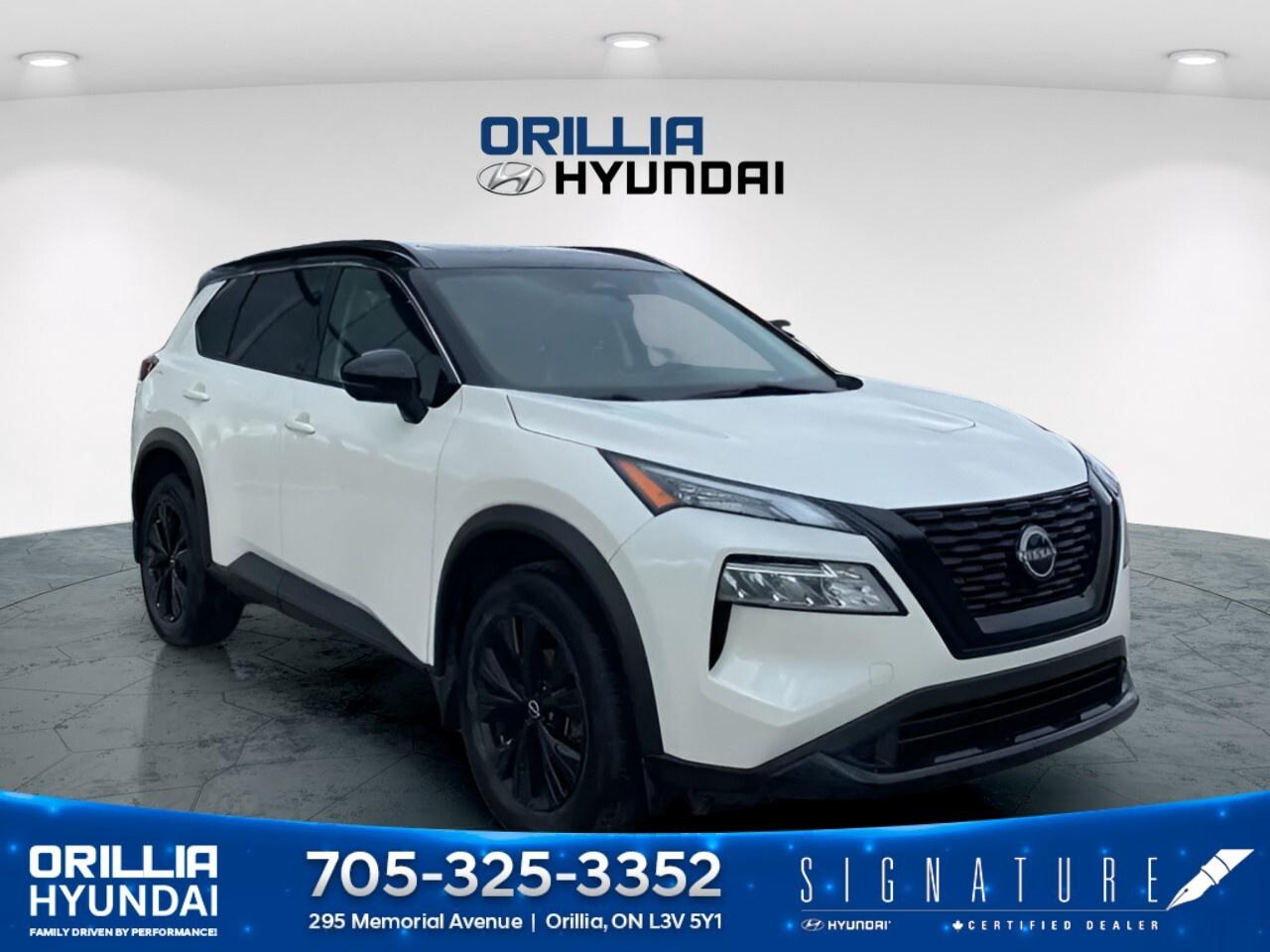 2023 Nissan Rogue AWD SV Midnight Edition Photo