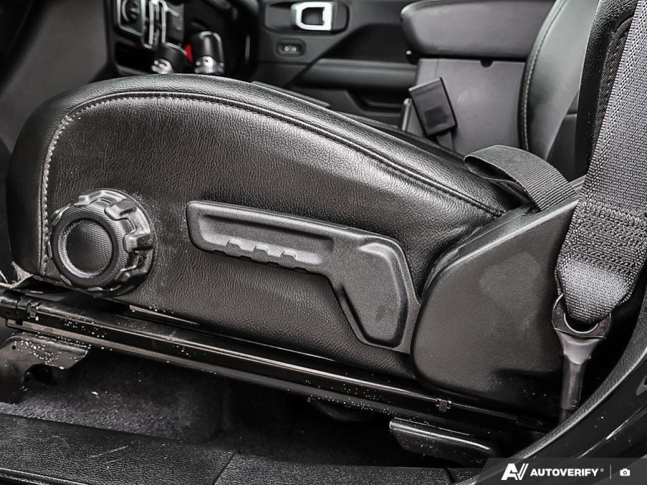 2023 Jeep Wrangler Sahara AltitudeSAHARA ALTITUDE, 4X4, 2.0T, NAV, HT Photo