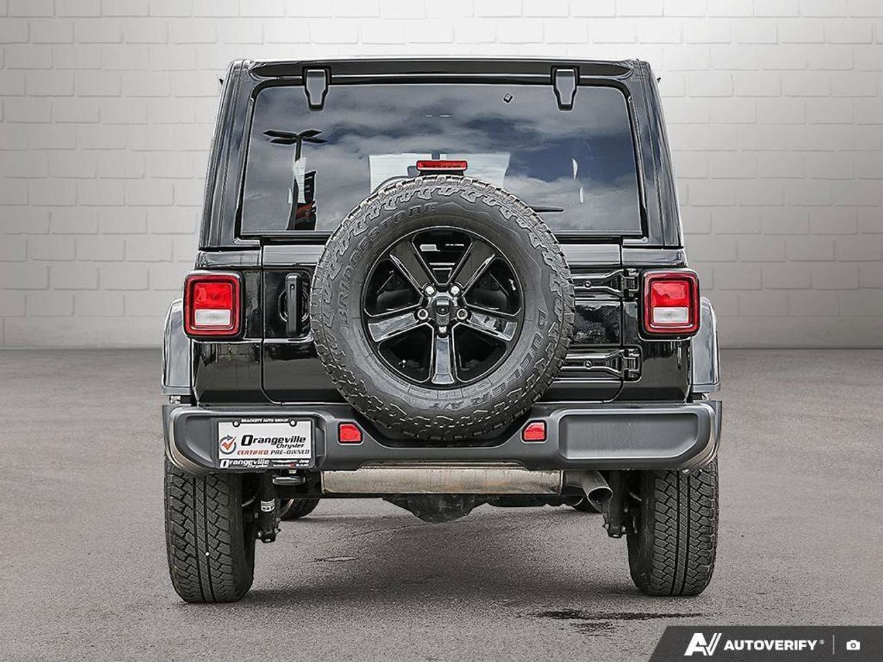 2023 Jeep Wrangler Sahara AltitudeSAHARA ALTITUDE, 4X4, 2.0T, NAV, HT Photo