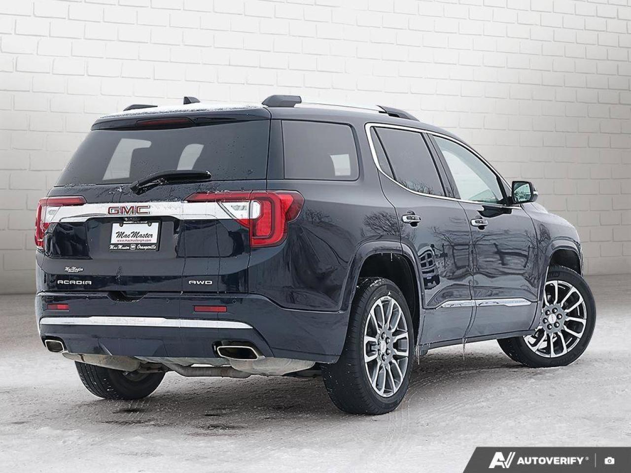 2021 GMC Acadia DenaliDENALI, AWD, V6, NAV, ROOF, HTD/COOL LEATHER Photo