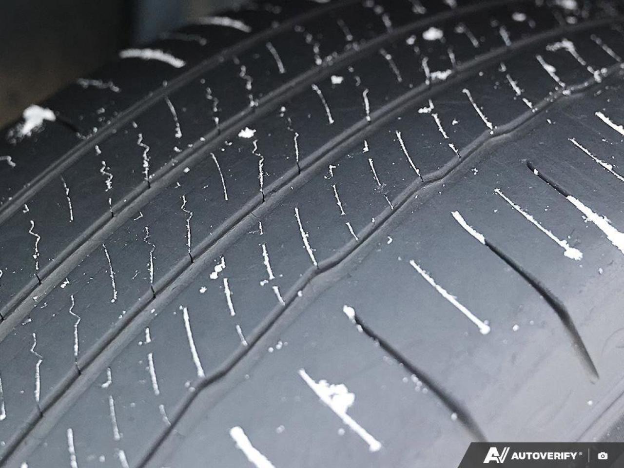 2021 GMC Acadia DenaliDENALI, AWD, V6, NAV, ROOF, HTD/COOL LEATHER Photo