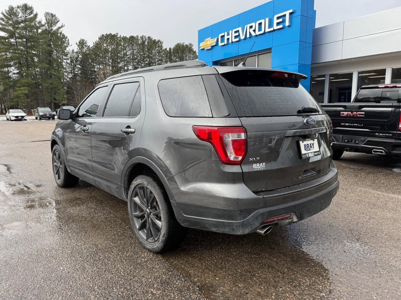 2018 Ford Explorer XLT   7 PASSENGER SEATING   ALL WEATHER MATS Photo