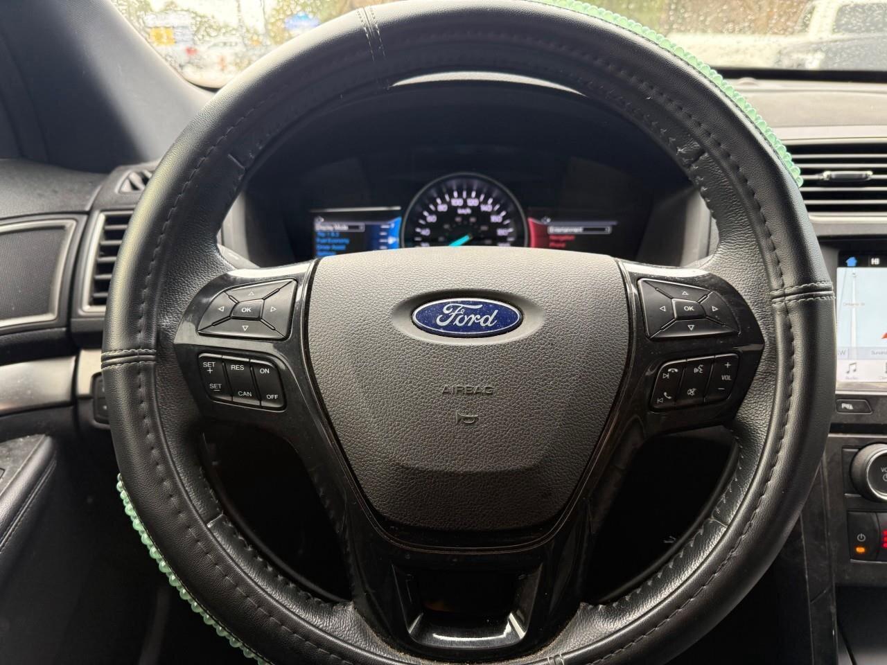 2018 Ford Explorer XLT   7 PASSENGER SEATING   ALL WEATHER MATS Photo